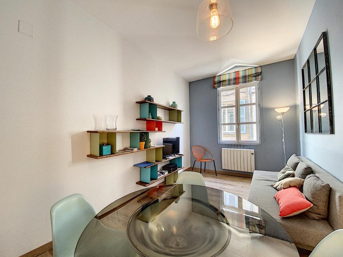Maison 3 Chambres - Terrasse - Climatisation 10 Minutes A Pied Du Pont D'Avignon Exterior photo